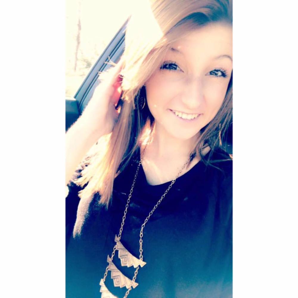 Meet your Posher, Kaela